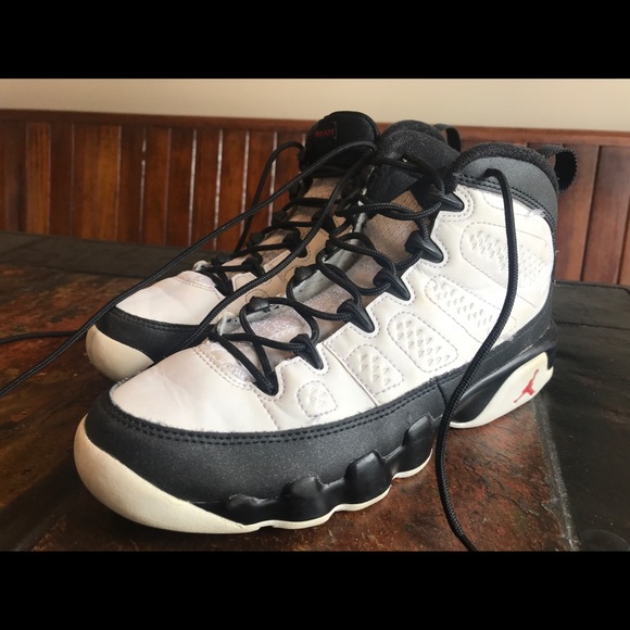 “Space Jam” Air Jordan Retro 9 OG White/Black 6Y - Picture 3 of 12
